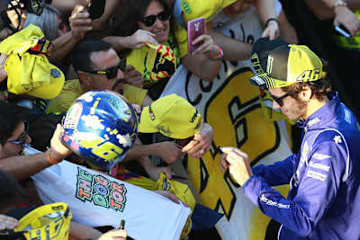 Valentino Rossi ist ein Fanmagnet