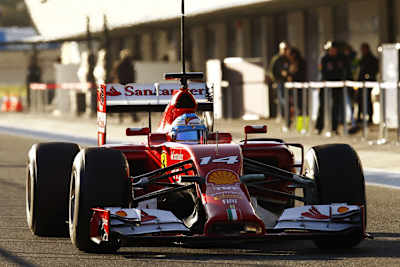 Der Ferrari F14 T mit Zugstreben-Vorderradaufhängung