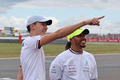 George Russell und Lewis Hamilton