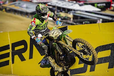 Eli Tomac gewinnt den ersten Lauf von Glen Helen