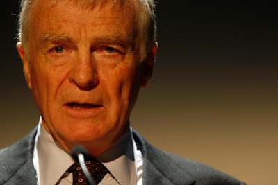 Max Mosley: "Sparen, sparen, sparen!" 
