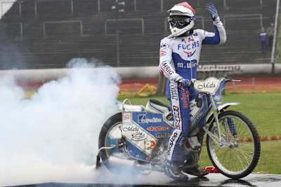 Max Dilger: Lärm und Geruch gehören zum Motorsport.