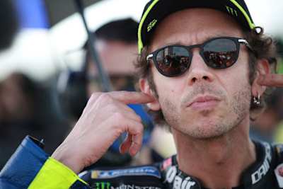 Beim ersten Valencia-Wochenende mussten Valentino Rossi und sein Team mehr Stress ertragen als beim zweitletzten Kräftemessen