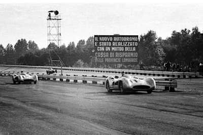 Typisch Monza: Parallele Streckenführung 1955