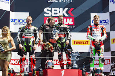 Die Top-3 am Sonntag (v.l.): Tom Sykes, Jonathan Rea, Chaz Davies