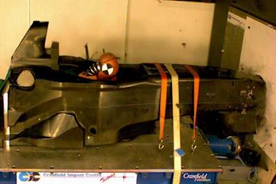 Ein Crahs-Test in Cranfield