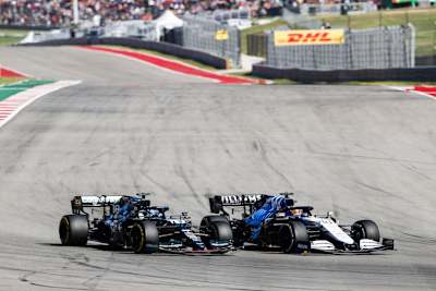 George Russell (rechts) gegen Lance Stroll