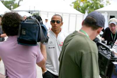 Hamilton verliert sechs Punkte und Ansehen.