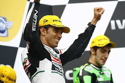 Alex De Angelis feiert seinen zweiten GP-Sieg