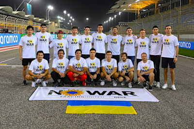 Die Fahrer am Mittwoch-Abend in Bahrain