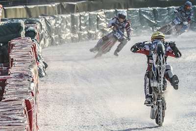 Das Bild spricht Bände: Dmitrij Koltakov fährt weit voraus