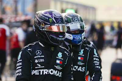 Lewis Hamilton und Valtteri Bottas haben immer noch Mühe, die Reifen auf Temperatur zu bringen