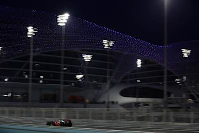 Hamilton Schnellster der Nacht-Jagd in Abu Dhabi
