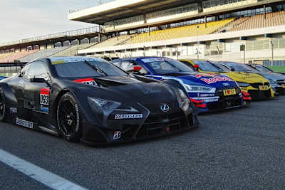 Die Super GT dreht beim Saisonfinale der DTM Demorunden