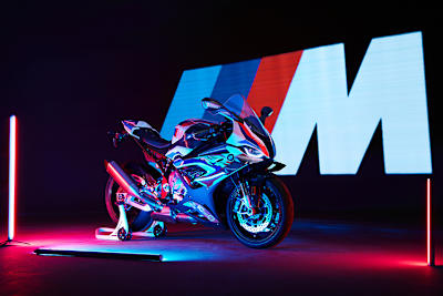 BMW hat eben erst die M1000RR präsentiert