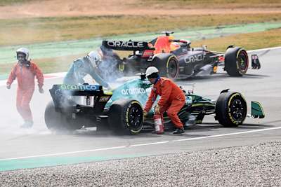 Sebastian Vettel beendete den Barcelona-Test mit rauchendem Heck