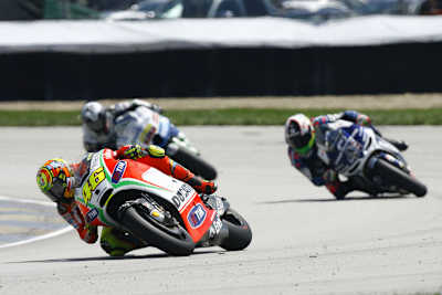 Rossi: Zeitweise nur knapp vor den CR-Piloten