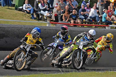 Matthias Kröger (vorne) wird die Brokstedter anführen.