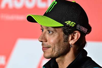 Valentino Rossi (42) bei der heutigen Pressekonferenz