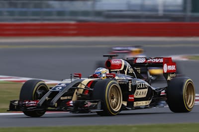 Charles Pic im Lotus mit 18-Zoll-Rädern