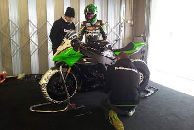 Die Kawasaki von Fabien Foret war nicht ordentlich vorbereitet