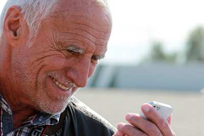 Red Bull-Chef Dietrich Mateschitz: «Das Rennfahren ist vielleicht nur noch während 20 Prozent der Renndistanz möglich»