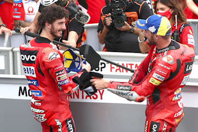 Die Fahrer-WM ist zwar entschieden, trotzdem haben Francesco Bagnaia und Jack Miller noch große Ziele mit Ducati