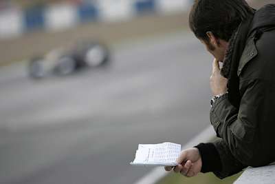 Gerhard Berger beobachtet die neue F1-Generation