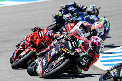 Aleix Espargaró lag zunächst noch vor dem neuen WM-Leader Pecco Bagnaia