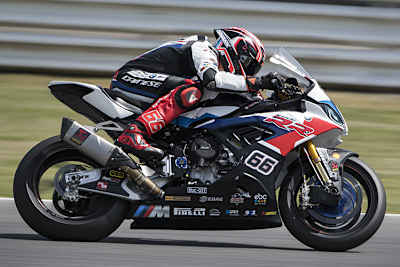 Für Misano bekam die BMW auch einen neuen Auspuff