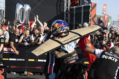 Toprak Razgatlioglu bekam Flügel umgeschnallt