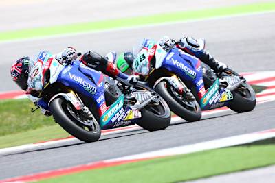 Alex Lowes und Eugene Laverty kommen als Instruktoren