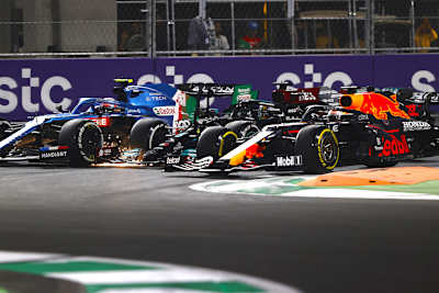 Action auf dem Jeddah Corniche Circuit