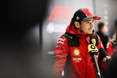 Charles Leclerc: «Derzeit haben wir aber leider nicht wirklich das Auto, um die Pole in Siege umzumünzen»