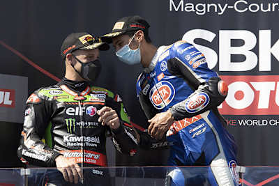 Jonathan Rea (li.) und Toprak Razgatlioglu