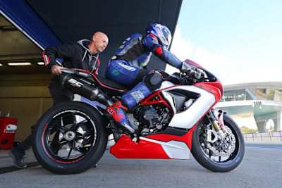 Wie hoch darf die MV Agusta F3 800 drehen?