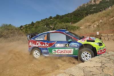 Jari-Matti Latvala driftet zum Tagessieg.