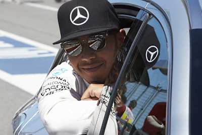 Lewis Hamilton ist gut drauf