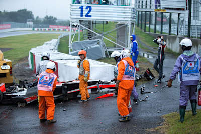 Adrian Sutil ist verzweifelt: Eben hat er den schweren Unfall von Jules Bianchi miterlebt