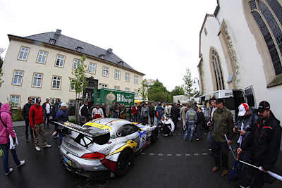 Rund um die Kirche in Adenau startet heute der Adenauer Racing Day