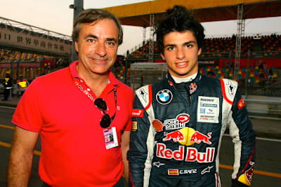 Carlos Sainz und Carlos Sainz, als der Sohn ins Red-Bull-Programm aufgenommen wurde