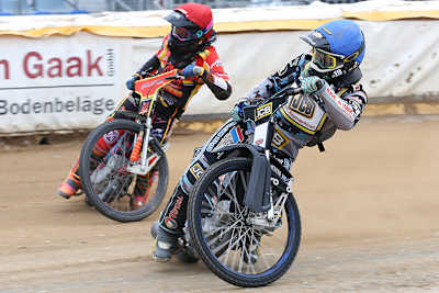 Lukas Baumann (blau) kam bis ins Finale