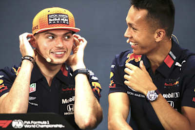 Max Verstappen und Alex Albon
