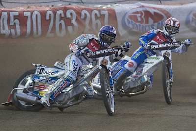 Auch Fredrick Lindgren (vorne) verlässt JRM