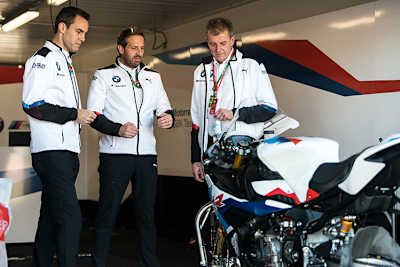 BMW-Chef Markus Schramm (re.) neben Motorsport-Direktor Marc Bongers