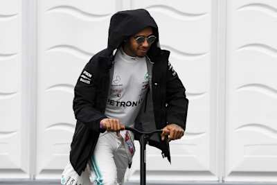 Auch Lewis Hamilton bereitet sich auf den Taifun vor
