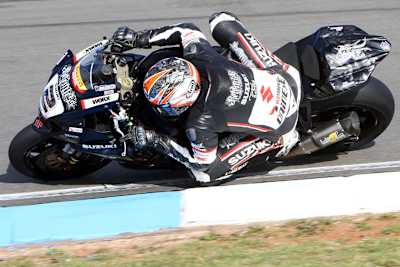 Joshua Brookes gewann den zweiten Lauf in Silverstone