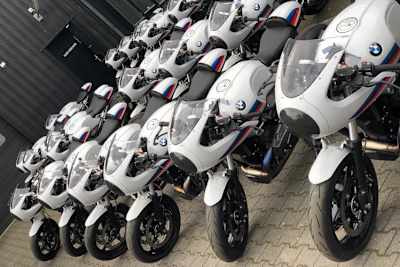 28 RnineT Racer sind startklar