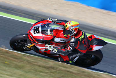 Javier Fores testet drei Tage lang 2015er-Material