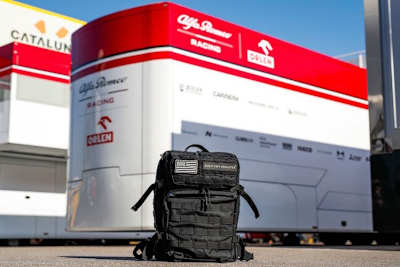 Alfa Romeo Racing reist 2020 mit dem Rucksack von «Built for Athletes»